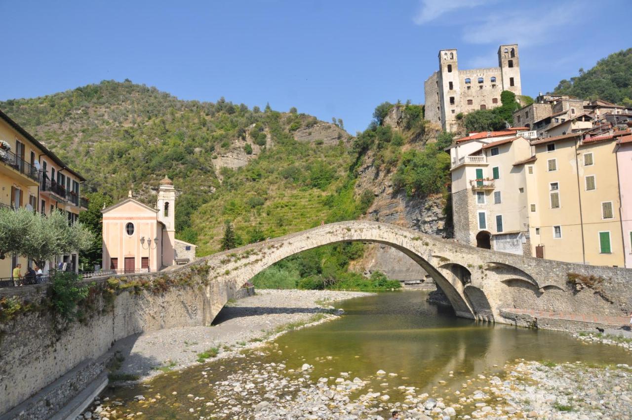 Dolceacqua, Ligurië, Italië 