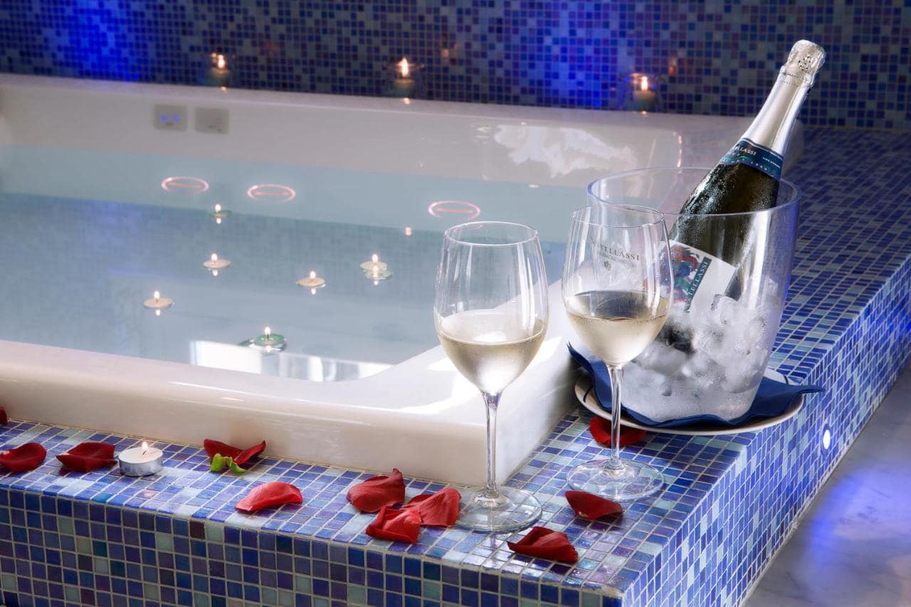 Hotel Toscana, Alassio, bloemenriviera, Italië