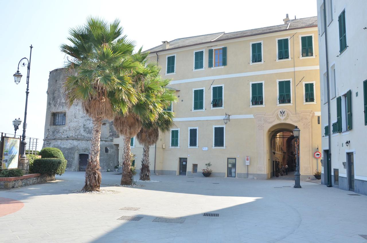 centrum Laigueglia, Ligurië, Italië 