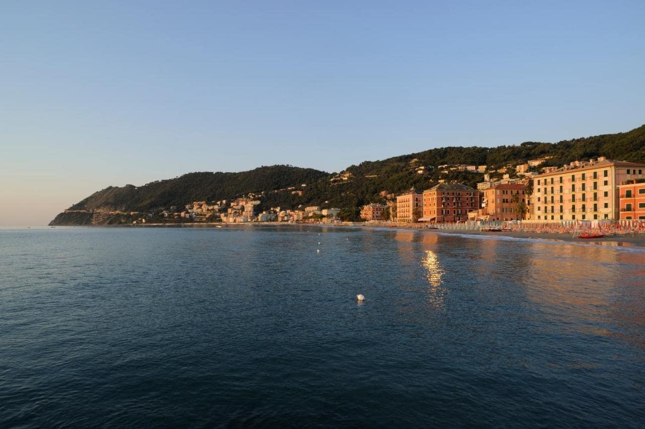 Laigueglia, bloemenriviera, Italië Laigueglia, bloemenriviera, Italië