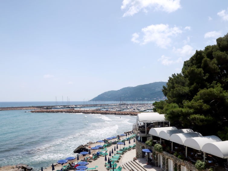 Marina d’Andora, bloemenrivièra, Italië