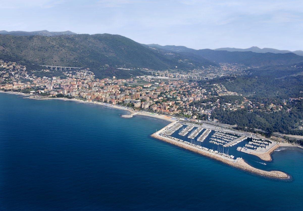 Marina di Andora, bloemenriviera, Itali