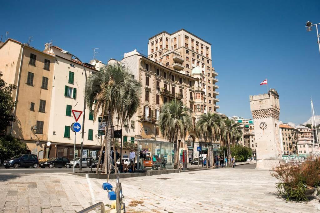 centrum Savona, bloemenriviera, Italië 