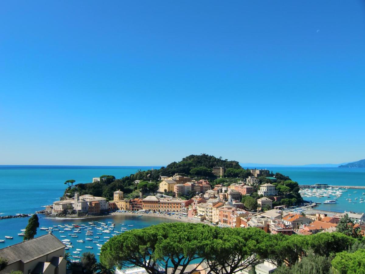 Sestri Levante, bloemenrivièra, Italië 