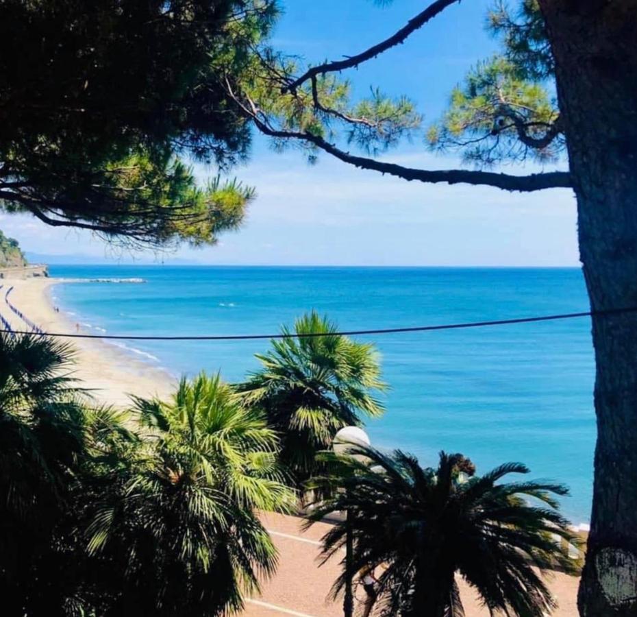 Strand Celle Ligure, Ligurië, Italië Strand Celle Ligure, Ligurië, Italië