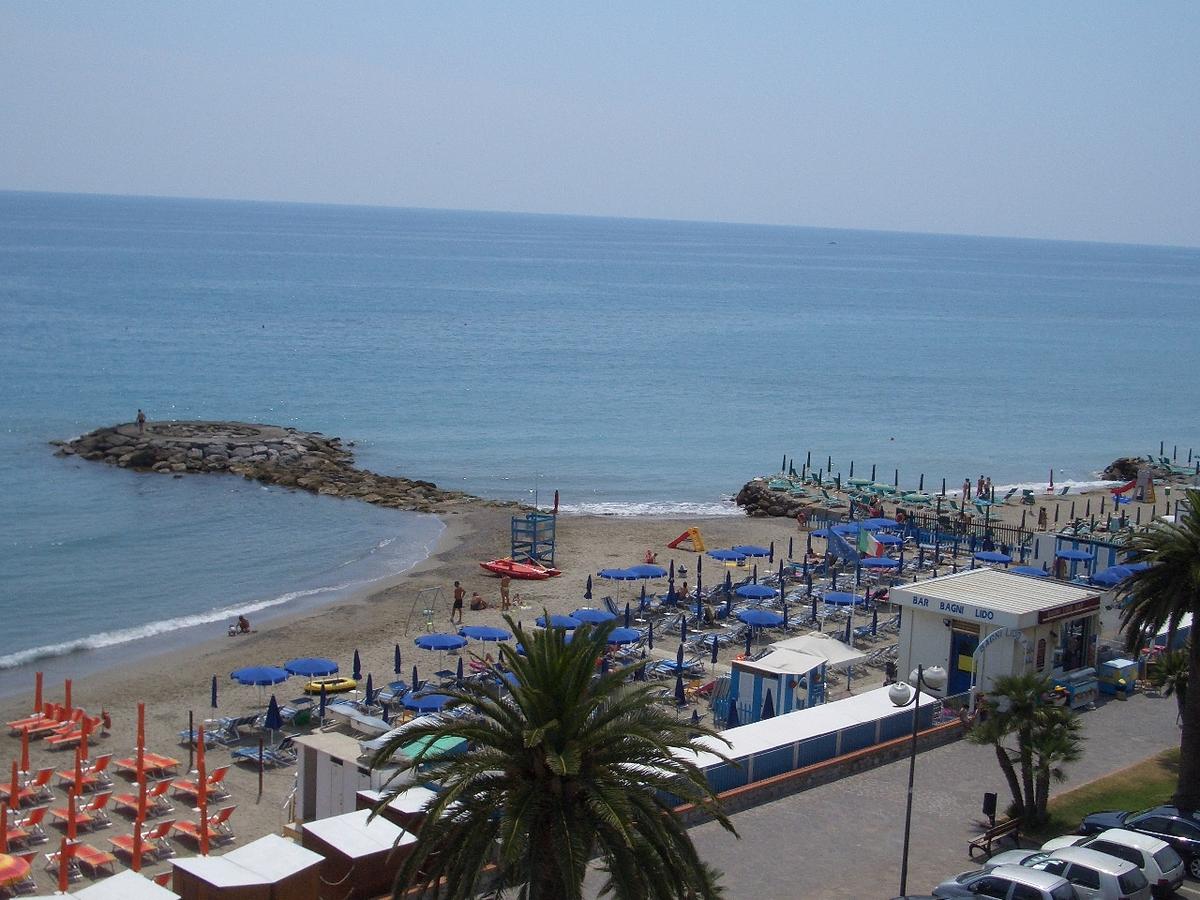Strand Ceriale, Ligurië, Italië