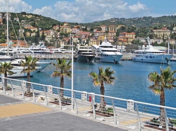 haven Imperia, bloemenriviera, Italië