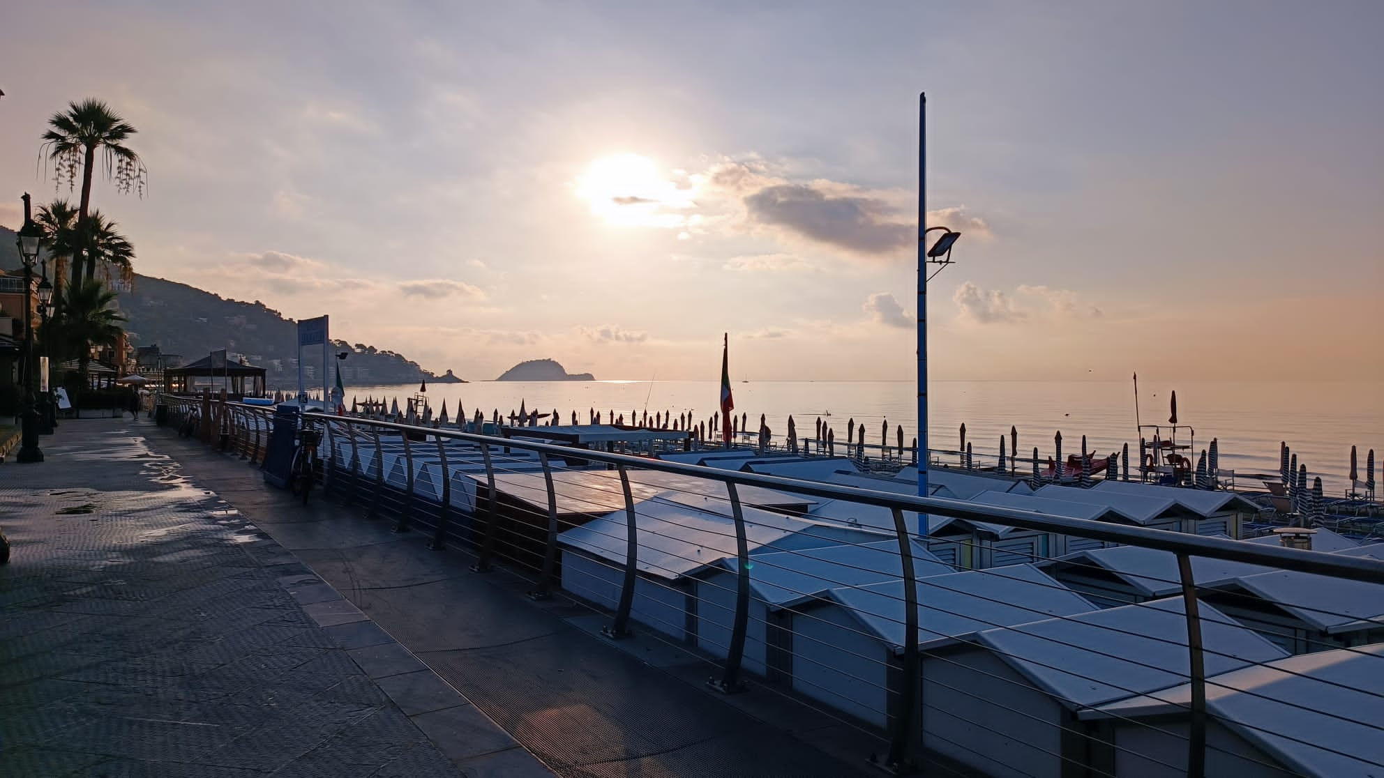 strand Alassio, Italiaanse bloemenriviera 