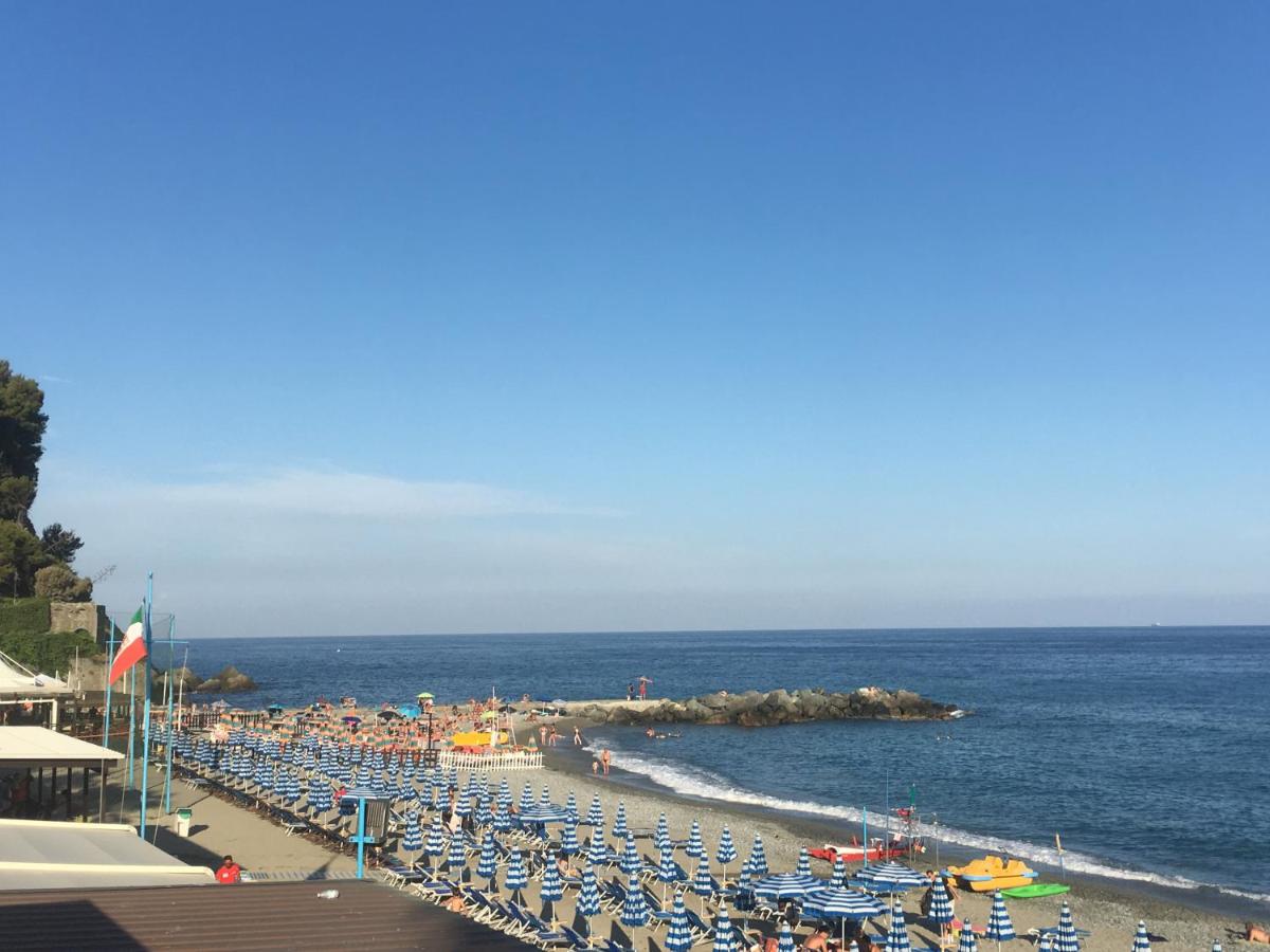 strand Albissola Marina, Italië