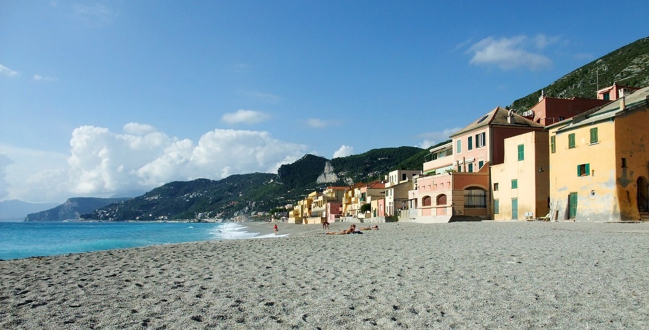 strand Varigotti, Ligurië, Italië strand Varigotti, Ligurië, Italië