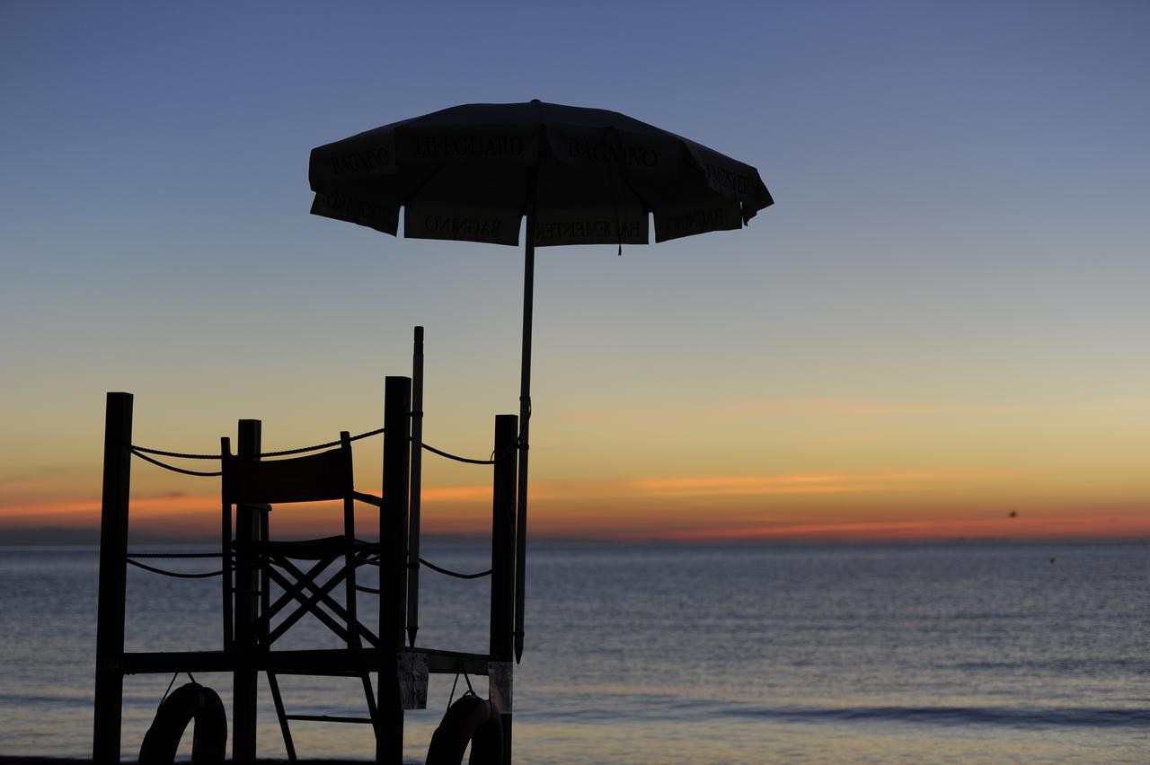 zonsopkomst Laigueglia, Ligurië, Italië zonsopkomst Laigueglia, Ligurië, Italië